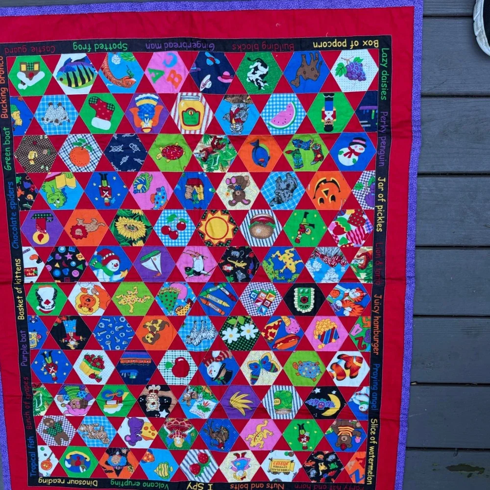 1.a.0.0.13 Handmade I Spy Quilt 35.5x44 Hexagon Novelty Kids Baby Play Mat